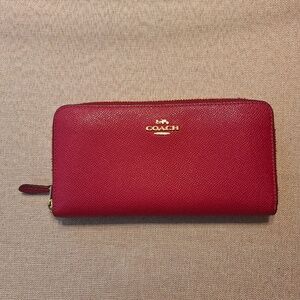 Women Leather COACH Long Zip Around Wallet - Color Red